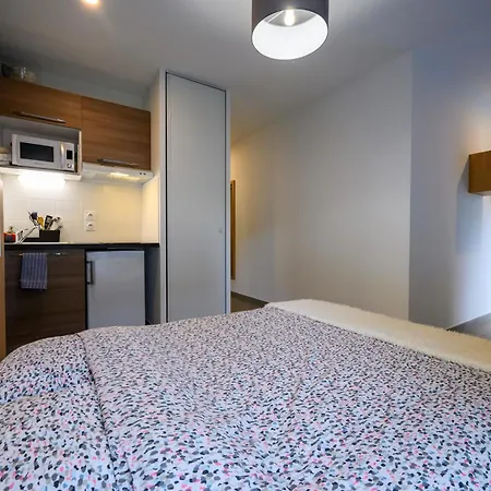 Nemea Mondial 98 Ξενοδοχείο με διαμερίσματα 3*