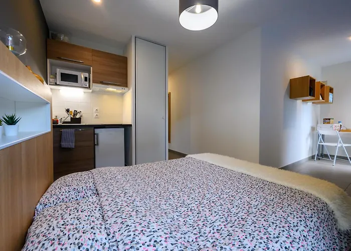 Nemea Mondial 98 Ξενοδοχείο με διαμερίσματα 3*