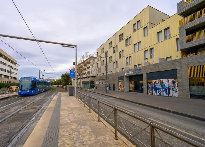 Ξενοδοχείο με διαμερίσματα Nemea Mondial 98 3*